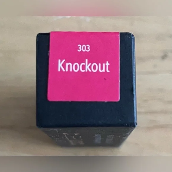 Color Street lipstick - Picture 2 of 4